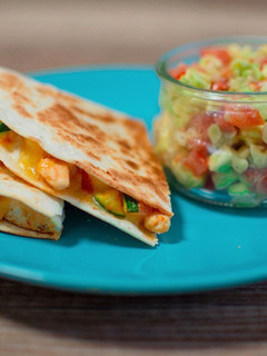 Una foto de Quesadillas de pollo con verduras