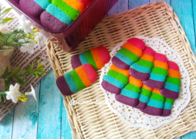 Resep 232. Lidah Kucing Pelangi a.k.a Rainbow Catu0027s Tongue oleh 