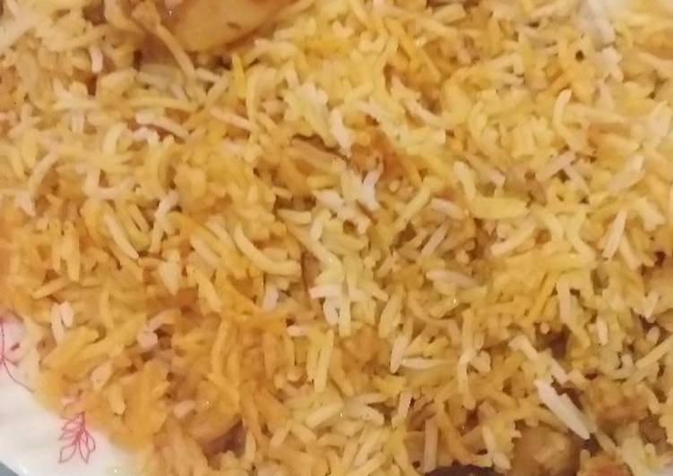 Simple Way to Prepare Quick Chat pati aloo ki biryani