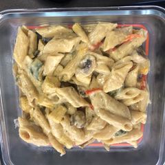 A picture of Creamy vegetable pasta.