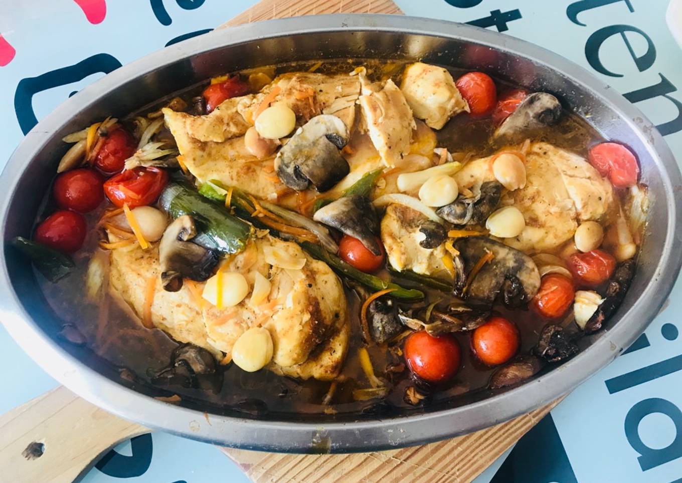 Pollo al horno con Almendras y verduritas