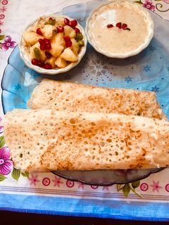 उपवासाचा डोसा(Upvasacha Dosa Recipe In Marathi) रेसिपी चे मुख्य फोटो