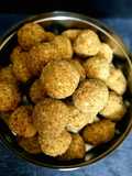 Methi Gond Ladoo
