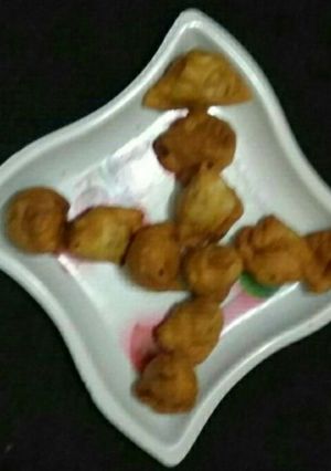 A picture of Mini samosa.