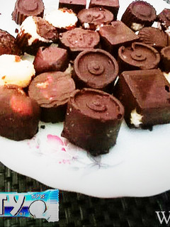 બાઉન્ટી ચોકલેટ (Bounty Chocolate Recipe In Gujarati) રેસીપી મુખ્ય ફોટો