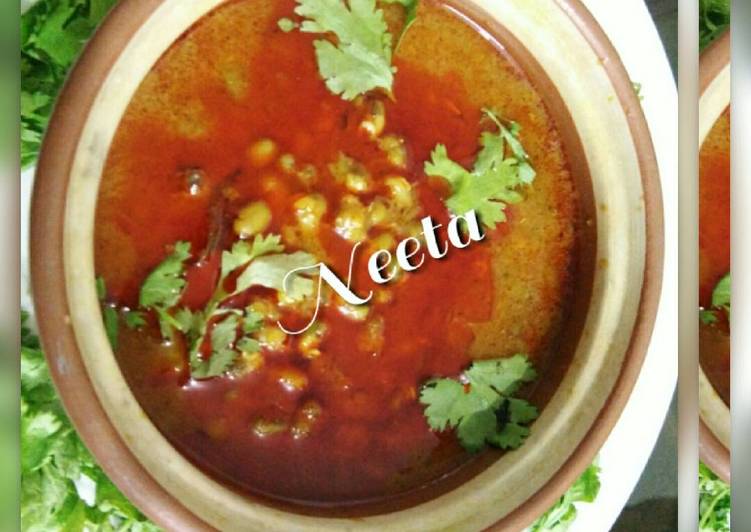 Simple Way to Prepare Quick Spicy and Yummy Malwani Misal