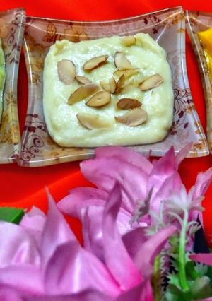 तिरंगी रबड़ी (tirangi rabri recipe in Hindi) रेसिपी मुख्य फोटो