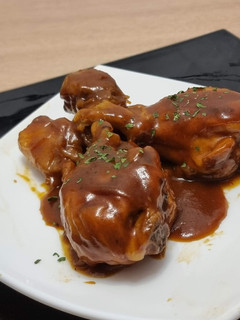Una foto de Muslos de pollo al Pedro Ximénez (Nota 10)