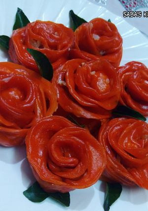 A picture of Rose Shape Veg Momos.