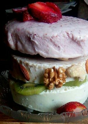 A picture of Three layered Ice cream.