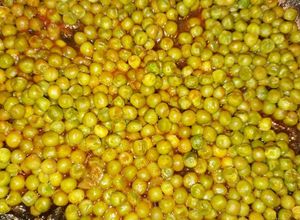 Foto di Piselli con aglio e concentrato di pomodoro