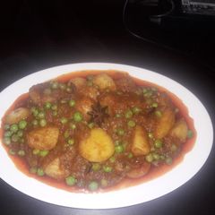 A picture of Aloo matar ki sabji.