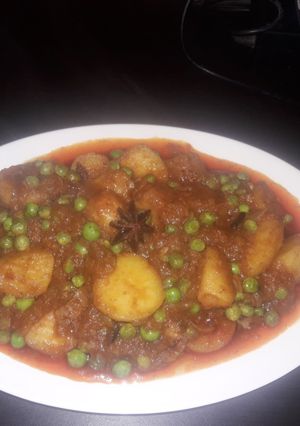 A picture of Aloo matar ki sabji.