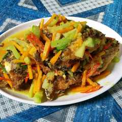 รูปของ Nila masak acar kuning segeeeer😊