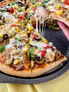 صورة لوصفة بيتزا الخضار 🍕🍕