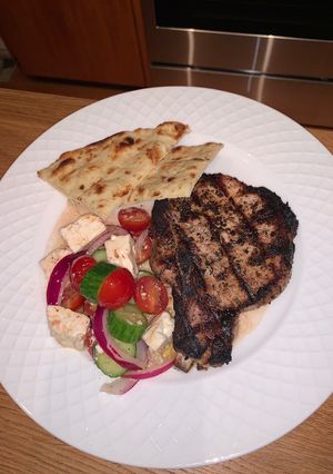 A picture of Greek pork chops.