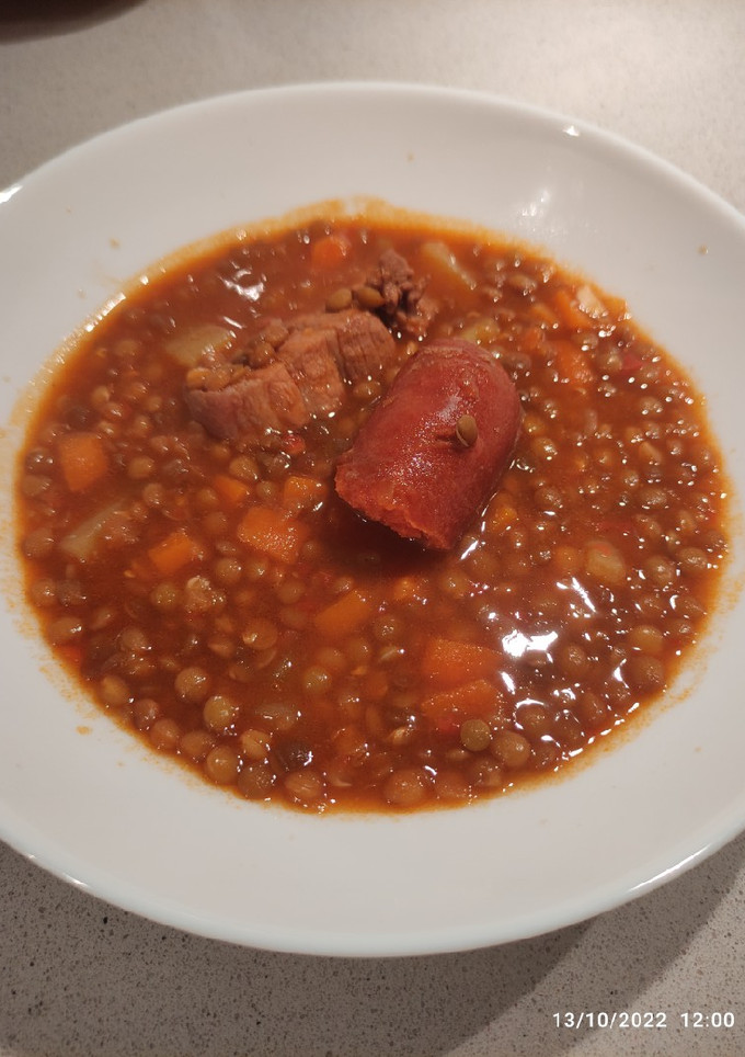Una foto de Lentejas con chorizo y panceta