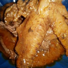 A picture of Paprika flavoured chicken pepper soup.