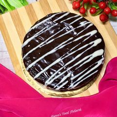 A picture of Eggless Chocolate Cake.