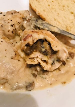 A picture of Creamy Mushroom-stuffed Chicken.