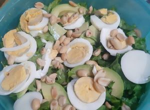 Una foto de Ensalada de lechuga orejona