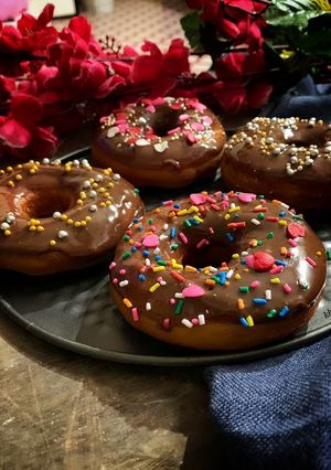 A picture of Donuts.