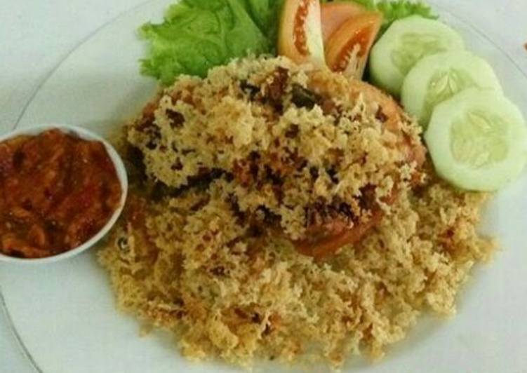 Resep Ayam Goreng Kremes Kalasan+ Lalab dan Sambel, Sempurna