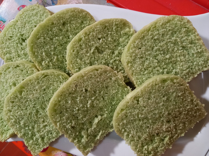 Cara Gampang Membuat 5. Roti Tawar Pandan Kukus yang Enak