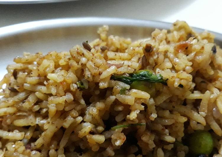 How to Prepare Quick Jhatpat pulao with leftover rice