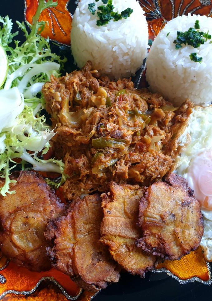 Una foto de Ropa vieja Cubana