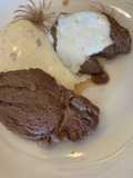 Solomillo de novilla con salsa de queso