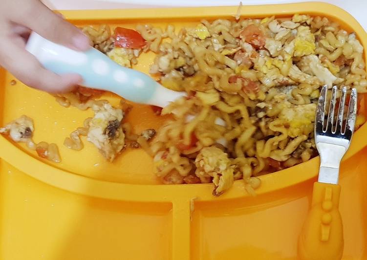 Cara Membuat Mie Goreng MPASI 13 bulan yang Gurih