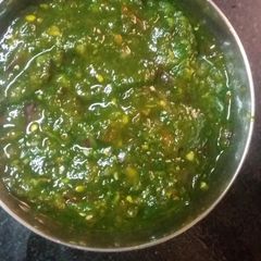 A picture of Coriander chutney.