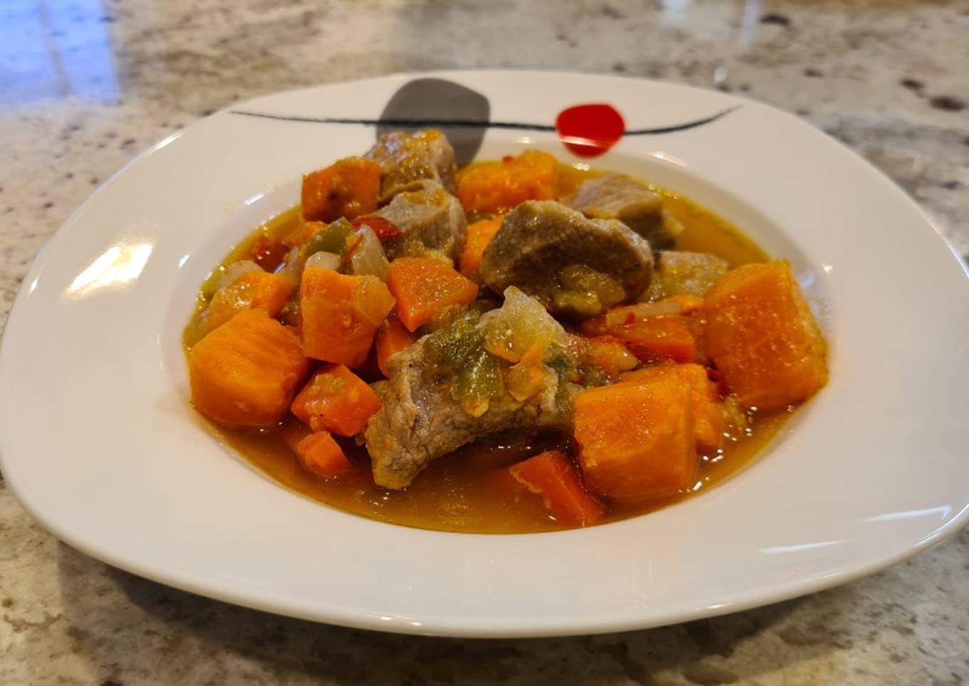 Secreto ibérico estofado con boniatos