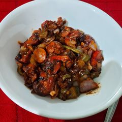 A picture of Sweet and Sour Chicken.