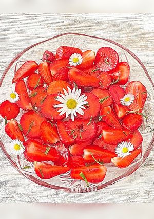 Une photo de Salade de fraises à la menthe