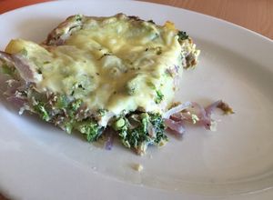 Una foto de Budín de atún con papas y brócoli 
