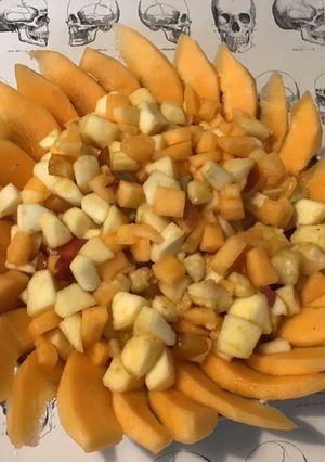 Une photo de Salade de melon et banane aux fruits du jardin