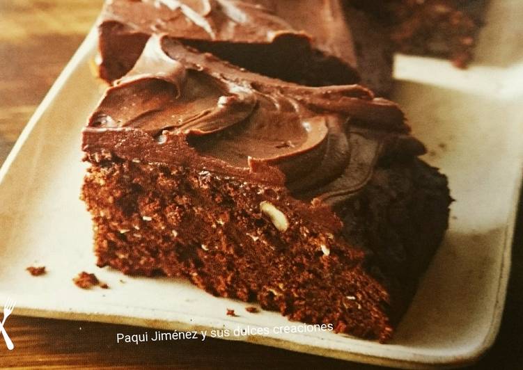 Tarta de chocolate, zanahoria y nueces