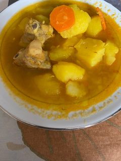 Una foto de Patatas guisadas con costillas