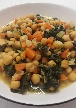 Una foto de Garbanzos con espinacas🥬