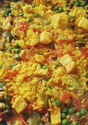 Una foto de Paella mixta 🥘🍗🦐