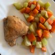 Pollo con verduras muy sencillo y con muy pocos ingredientes