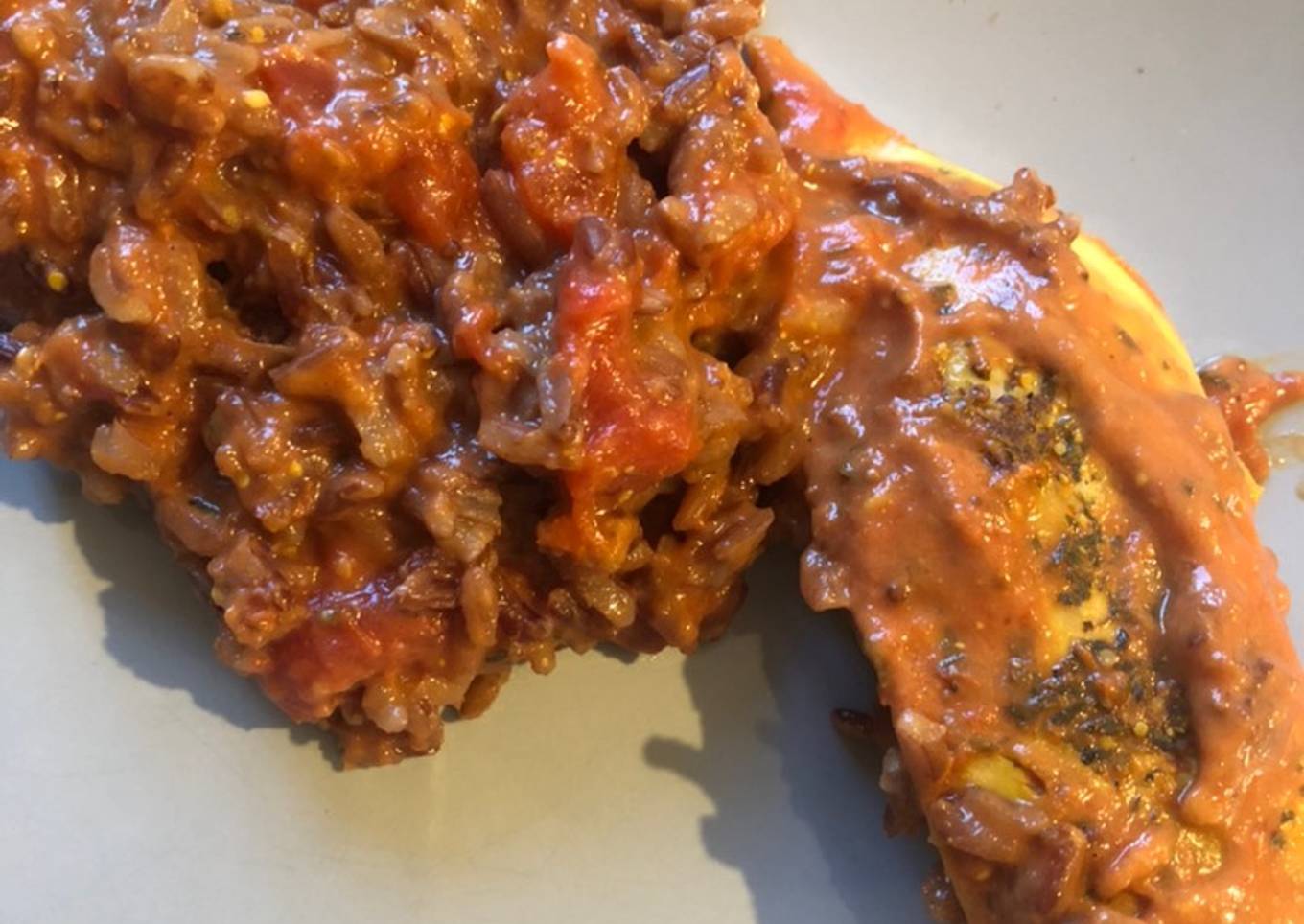 Filet de poulet curry - moutarde à l’ancienne - riz rouge à la tomate