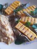 Polenta alla piastra con carciofi e purea di ceci