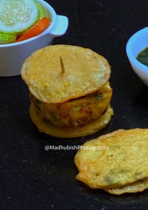 A picture of Moong Chilla Sliders.