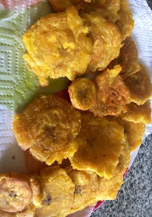 Una foto de Tostones crujientes
