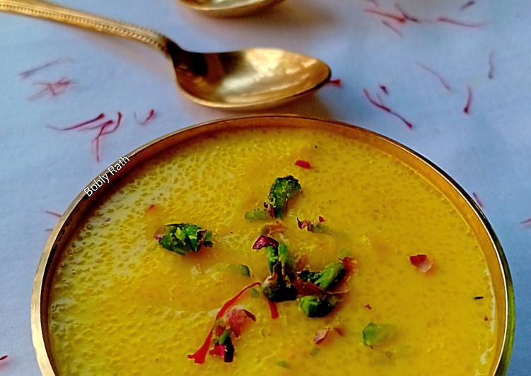 Easiest Way to Prepare Kashmiri phirni