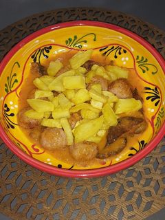Una foto de Albóndigas en salsa con níscalos