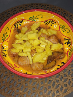 Una foto de Albóndigas en salsa con níscalos